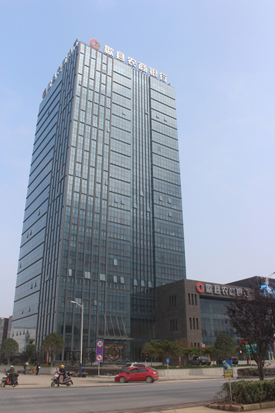 쨿hr